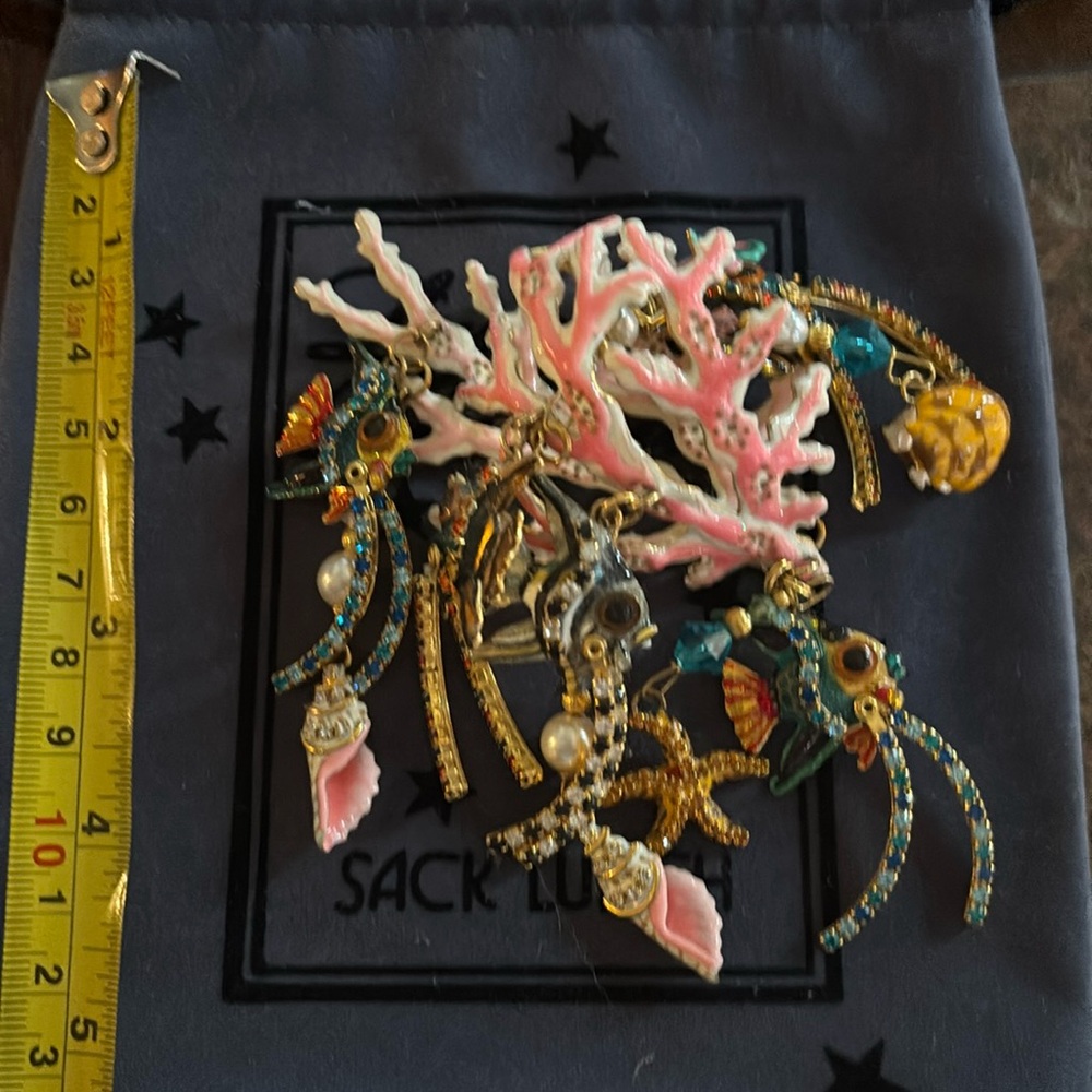 Lunch At The Ritz CORAL & FISH Pin/Pendant - Picture 2 of 12